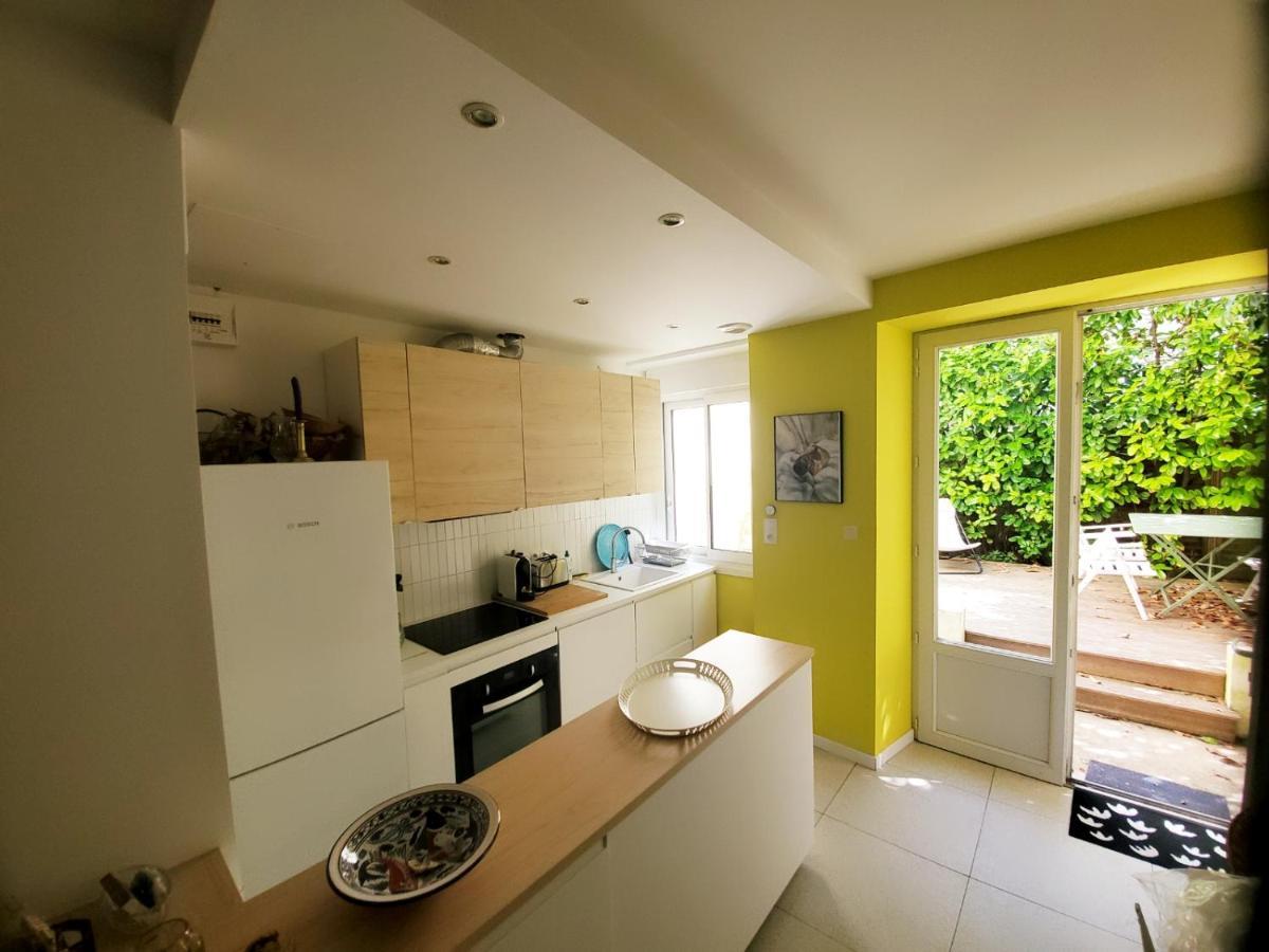 La Maison De Ville 76M2 Avec Terrasse De 22M2 La Rochelle  Exterior foto