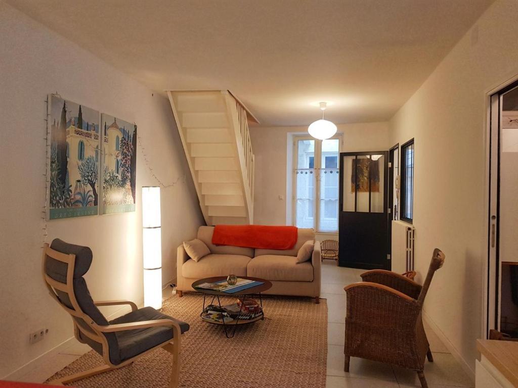 La Maison De Ville 76M2 Avec Terrasse De 22M2 La Rochelle  Exterior foto